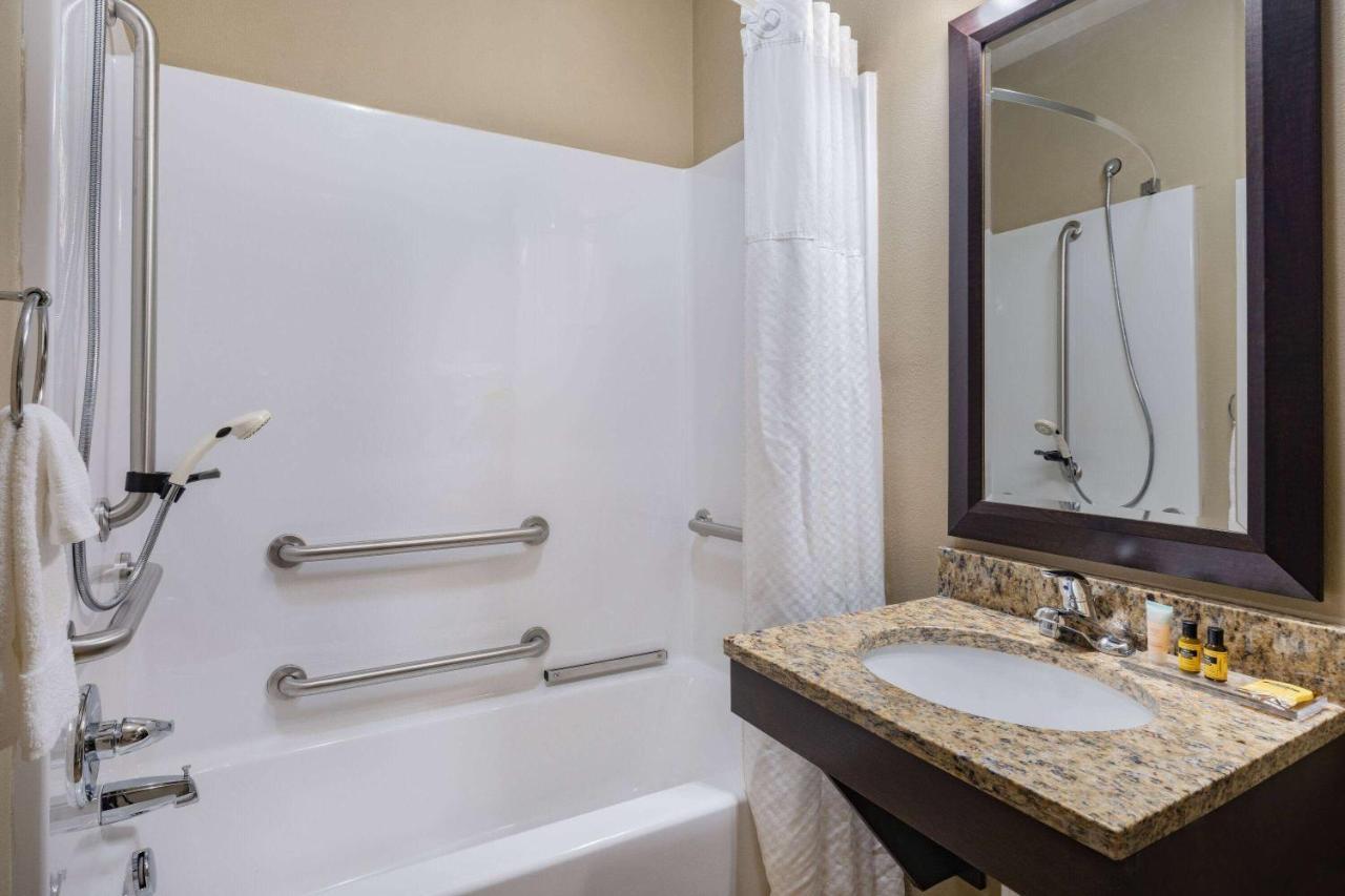 Hawthorn Extended Stay By Wyndham Dickinson Exterior foto